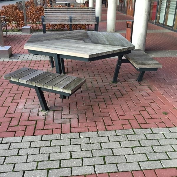 93514 zitbanken picknicksets stoelen fietsaanleunbeugels